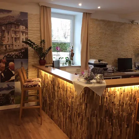 Almrausch מלון 3*